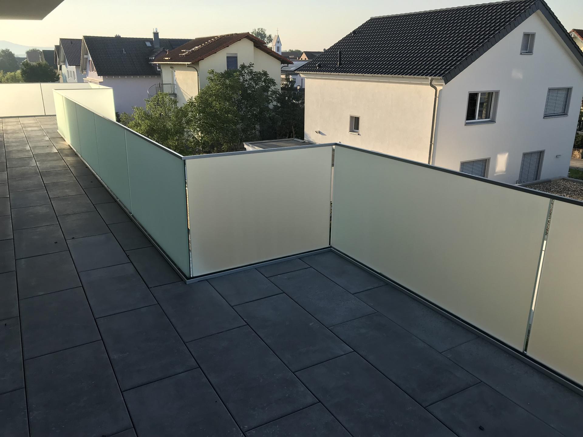 Neubau eines Mehrfamilienhauses mit Stellplätzen